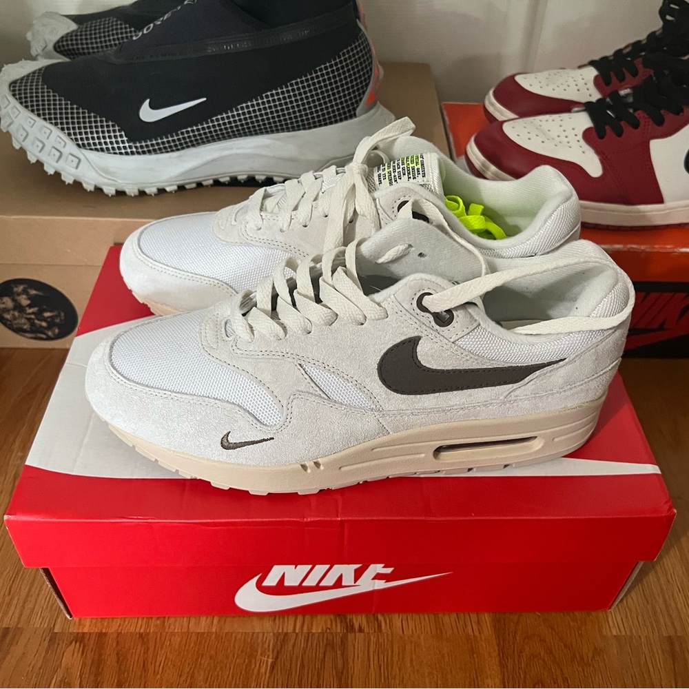 Nike Air Max 1 (Sail/Ironstone/White-Rattan) US Men’s 9 / Women’s 10.5